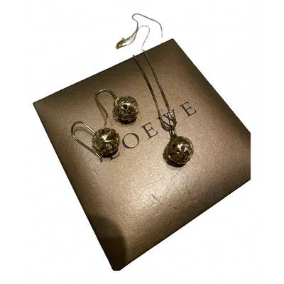 Pre-owned Loewe Earrings In Gold