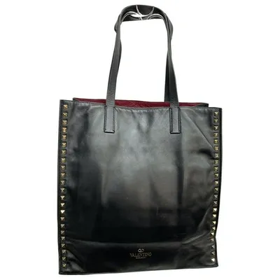 Pre-owned Valentino Garavani Rockstud Leather Tote In Black