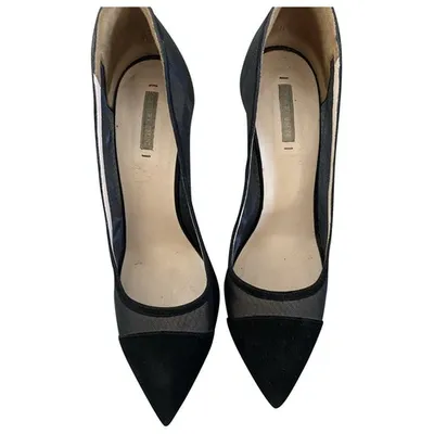 Pre-owned Giorgio Armani Heels In Black