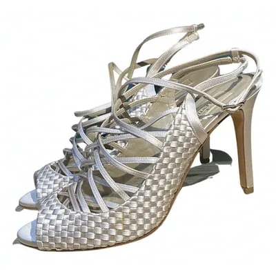 Pre-owned Valentino Garavani Cloth Heels In Ecru