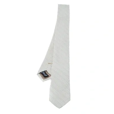 Pre-owned Emporio Armani Ivory Silk Zig Zag Embossed Skinny Tie In White