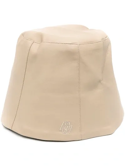 Low Classic Embroidered Logo Bucket Hat In Neutrals