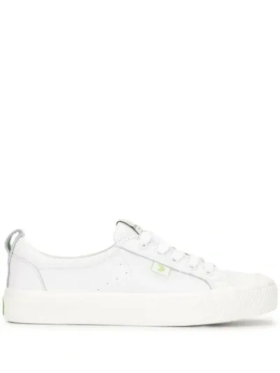 Cariuma Oca Low White Premium Leather Sneaker