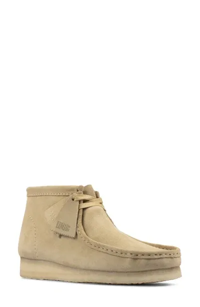 Clarksr Wallabee Chukka Boot In Maple Suede