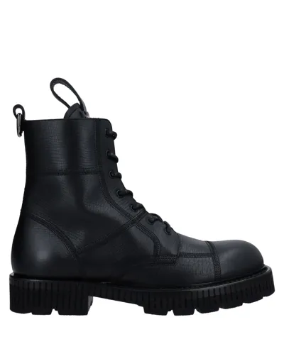 Dolce & Gabbana Ankle Boots With Logo Plaque In Black