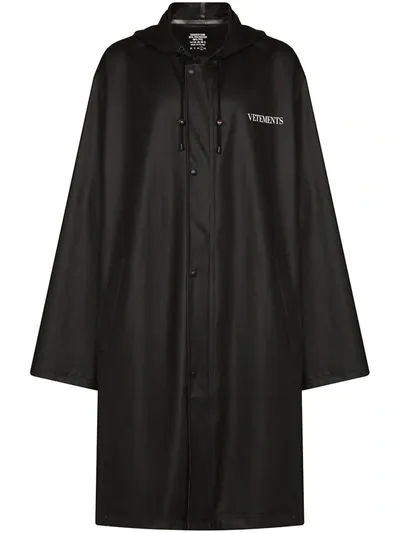 Vetements Gothic Logo Oversized Raincoat In Black