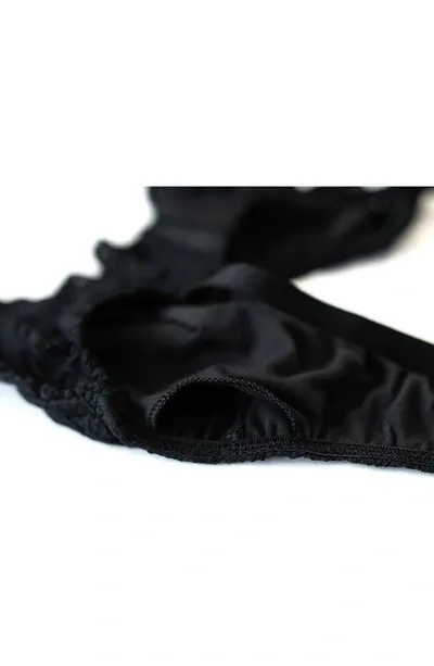 Everviolet Vela Pocketed Wireless Bra In Black