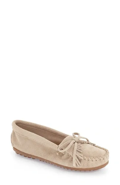 Minnetonka 'kilty' Suede Moccasin In Stone Suede