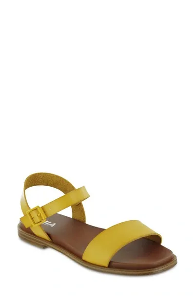 Mia Karina Sandal In Yellow