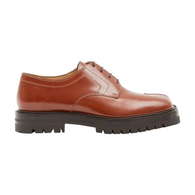 Maison Margiela Tabi Lace-up Shoes In Tan