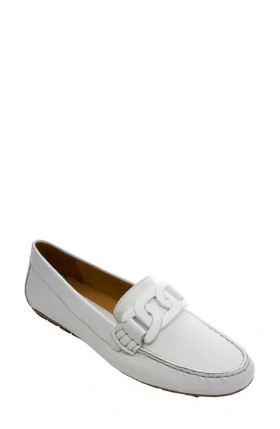 Vaneli Aiker Driving Loafer In White