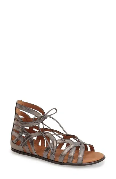 Gentle Souls By Kenneth Cole Break My Heart 3 Womens Leather Gladiator Sandals In Brown