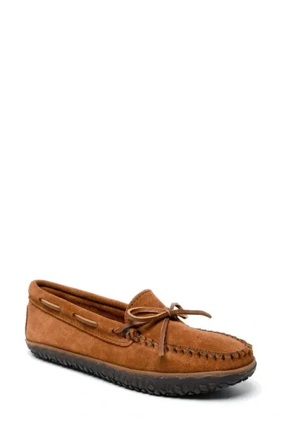 Minnetonka Tarik Slipper In Brown