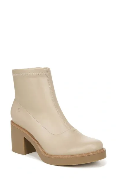 Lifestride Remix Block Heel Bootie In Dover