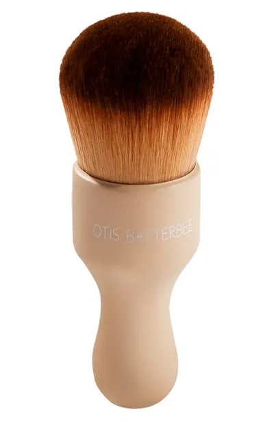 Otis Batterbee The Kabuki Brush In Beige