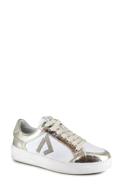 Ziginy Ruta Water Resistant Sneaker In Gold White