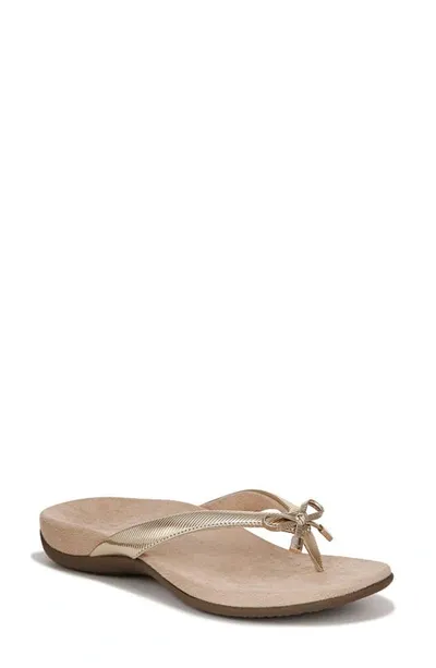 Vionic Bella Flip Flop In Gold