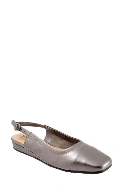 Softwalk Vittoria Slingback Flat In Pewter Metal