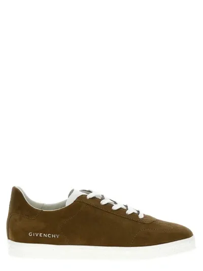 Givenchy Town Sneakers In Cream