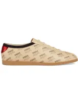 Gucci Invite Print Sneaker. In Beige