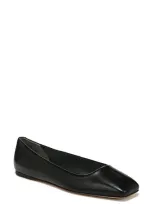 Sarto By Franco Sarto Amaya Flexa Flat In Black