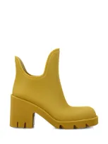 Burberry Rubber Marsh Heel Boots In Manilla