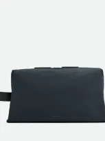 Bottega Veneta Tokyo Large Washbag In Shadow/black