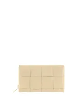 Bottega Veneta Wallet In Porridge-gold