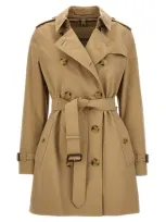 Burberry Kensington Short Trench Coat In Cream