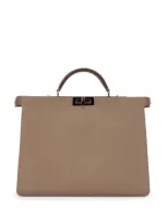 Fendi Peekaboo Tote Bag In 褐色