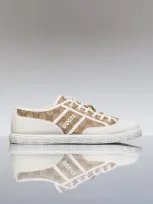 Gucci Gg Canvas Sneakers In Cream