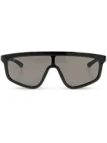 Gucci Mask Frame Sunglasses In Black