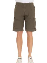 Herno Button Detailed Shorts In Green