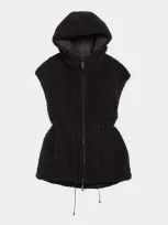 Jocelyn The Nell Hooded Quilted Sherpa Vest In Black