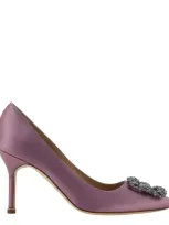 Manolo Blahnik Hangisi Pumps In Pink