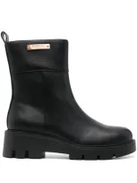 Twinset Logo-plaque Boots In Black