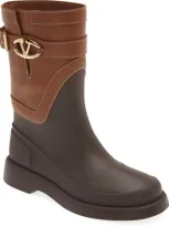 Valentino Garavani Vlogo Bold Short Rain Boot In Tobacco/ Fondant